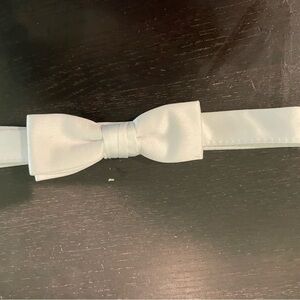 Kids Elegant White Bow Tie